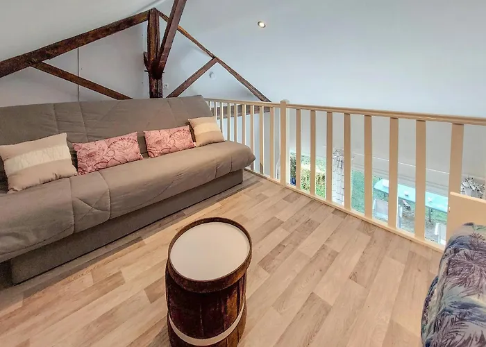 Gorgeous Home In Molinet With Wifi